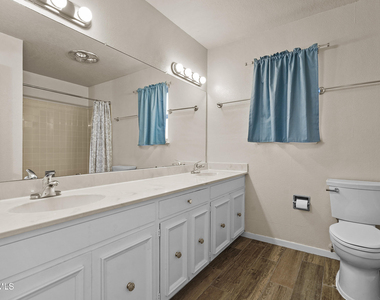 7141 Gran Vida Drive - Photo Thumbnail 12