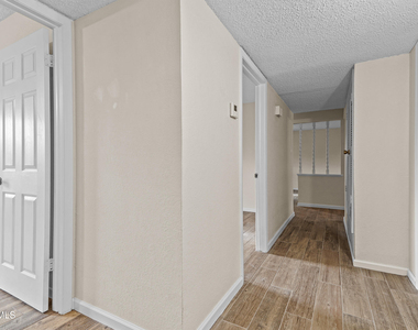 7141 Gran Vida Drive - Photo Thumbnail 9