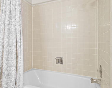 7141 Gran Vida Drive - Photo Thumbnail 13