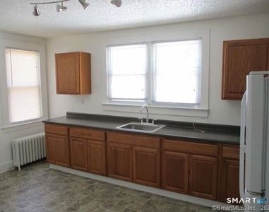 1690 Litchfield Turnpike - Photo Thumbnail 1