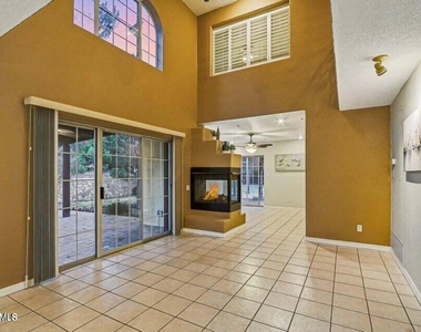 650 Vera Court - Photo Thumbnail 14