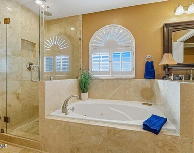 650 Vera Court - Photo Thumbnail 16