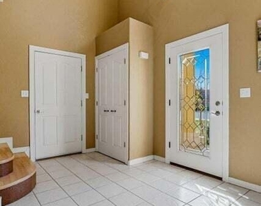 650 Vera Court - Photo Thumbnail 1