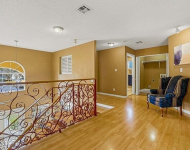 650 Vera Court - Photo Thumbnail 20
