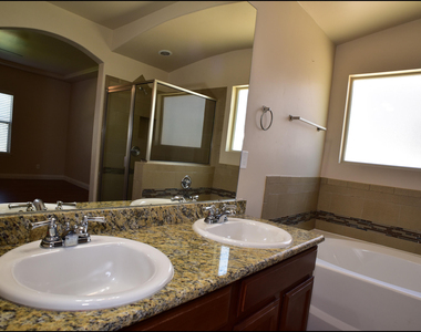 2200 Willie Mier Street - Photo Thumbnail 28
