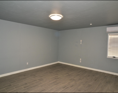 2200 Willie Mier Street - Photo Thumbnail 37