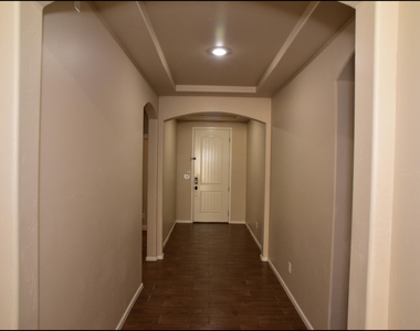 2200 Willie Mier Street - Photo Thumbnail 6