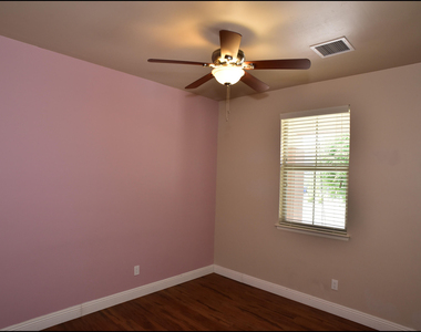 2200 Willie Mier Street - Photo Thumbnail 30