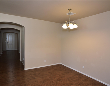 2200 Willie Mier Street - Photo Thumbnail 9