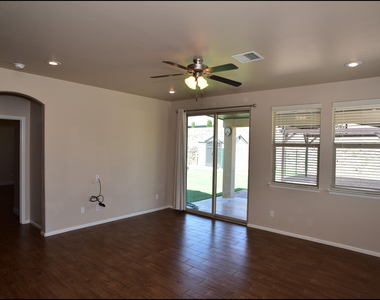 2200 Willie Mier Street - Photo Thumbnail 19