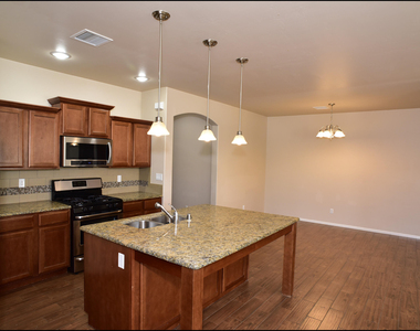 2200 Willie Mier Street - Photo Thumbnail 12