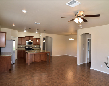 2200 Willie Mier Street - Photo Thumbnail 20