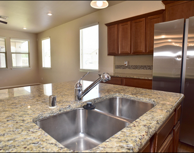 2200 Willie Mier Street - Photo Thumbnail 16