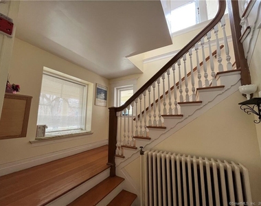 738 Whitney Avenue - Photo Thumbnail 4