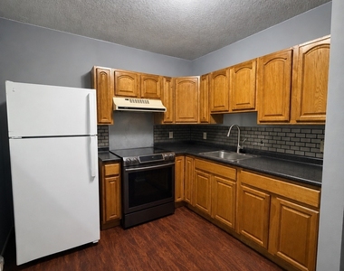 71 Williams Street - Photo Thumbnail 3