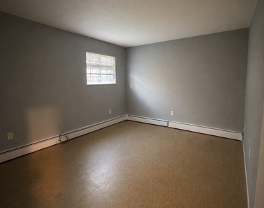 71 Williams Street - Photo Thumbnail 2