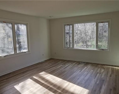 103 Silver Creek Lane - Photo Thumbnail 23