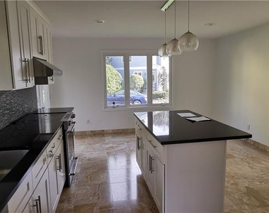 103 Silver Creek Lane - Photo Thumbnail 7