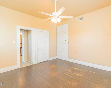1309 E Rio Grande Avenue - Photo Thumbnail 10