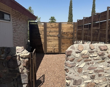 7324 Canyon Run Drive - Photo Thumbnail 12
