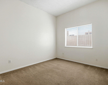 10902 Yogi Berra Circle - Photo Thumbnail 26