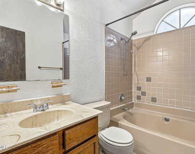 10902 Yogi Berra Circle - Photo Thumbnail 21