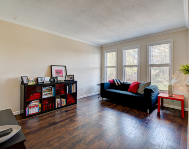 184 Gravel Street - Photo Thumbnail 8