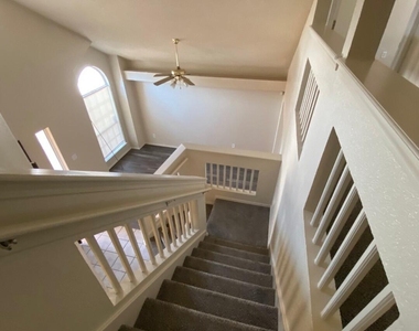 12625 Tierra Tigre Avenue - Photo Thumbnail 5