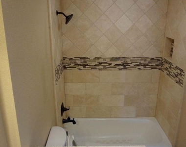 320 Barbaree Drive - Photo Thumbnail 5