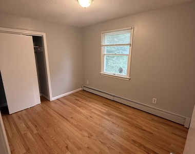 106 Howard Avenue - Photo Thumbnail 8