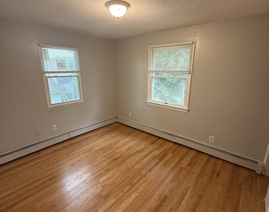 106 Howard Avenue - Photo Thumbnail 9