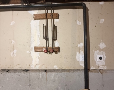 106 Howard Avenue - Photo Thumbnail 15