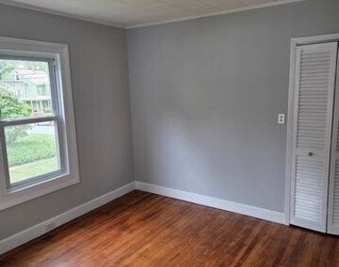 304 Hillside Avenue - Photo Thumbnail 8