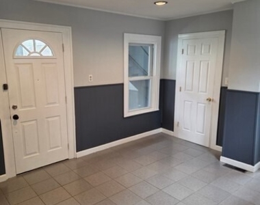 304 Hillside Avenue - Photo Thumbnail 3