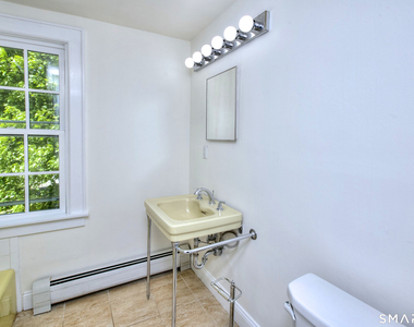 94 Honey Hill Road - Photo Thumbnail 10