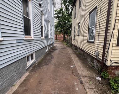 52 Admiral Street - Photo Thumbnail 25