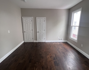 52 Admiral Street - Photo Thumbnail 22