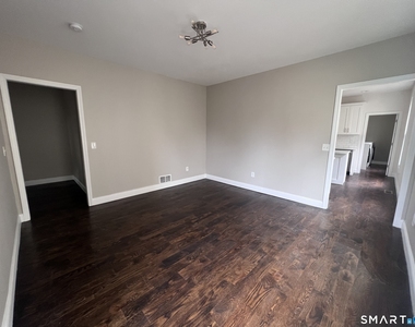 52 Admiral Street - Photo Thumbnail 7