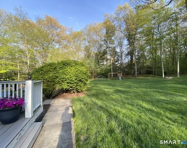 12 Carriage Hill Road - Photo Thumbnail 4