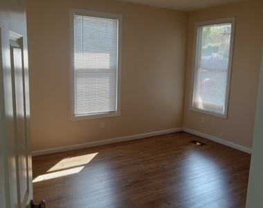 48 Prospect Street - Photo Thumbnail 9
