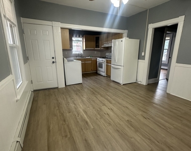402 Church Street - Photo Thumbnail 10