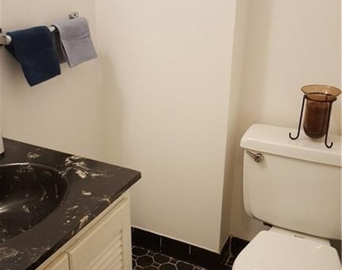 500 Newfield Avenue - Photo Thumbnail 2