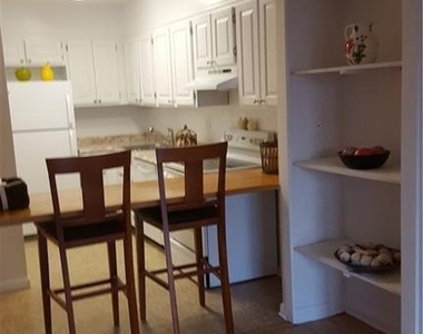 500 Newfield Avenue - Photo Thumbnail 3