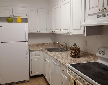 500 Newfield Avenue - Photo Thumbnail 6
