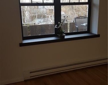 500 Newfield Avenue - Photo Thumbnail 5