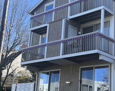 896 Quinnipiac Avenue - Photo Thumbnail 34