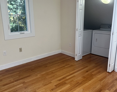 896 Quinnipiac Avenue - Photo Thumbnail 20
