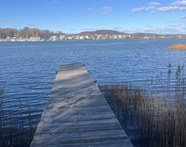 896 Quinnipiac Avenue - Photo Thumbnail 30