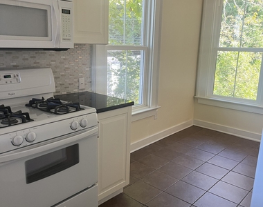896 Quinnipiac Avenue - Photo Thumbnail 8
