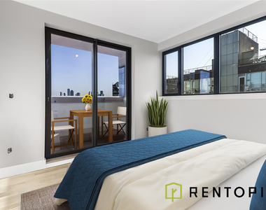 494 Manhattan Avenue - Photo Thumbnail 4